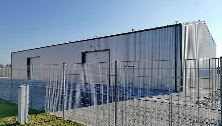 Ungedämmte halle